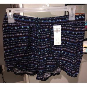Hollister patterned mini comfortable shorts